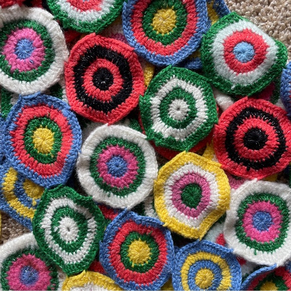 Colorful Crochet Circle Pattern Scarf - Picture 2 of 4